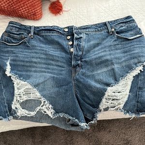 Gently used! Good American ripped shorts